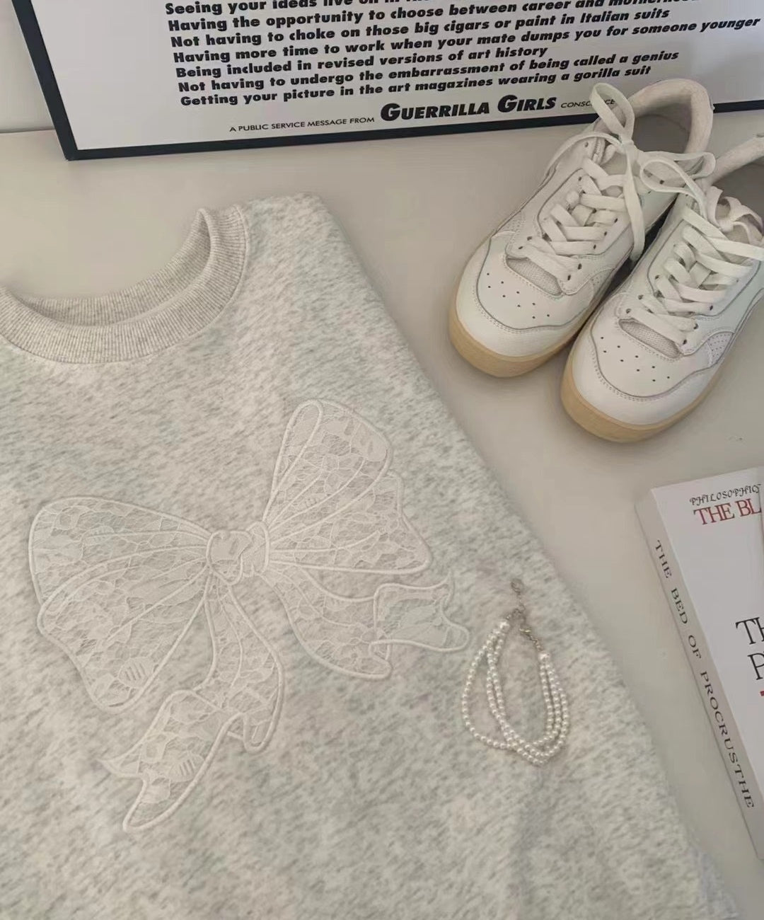 Korean-Style Relaxed Sweatshirt with Lace Bow Detail