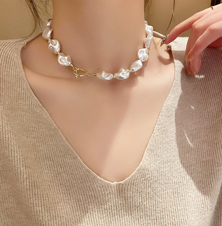 Vintage Rare Glowing Baroque Pearl Collar Necklace
