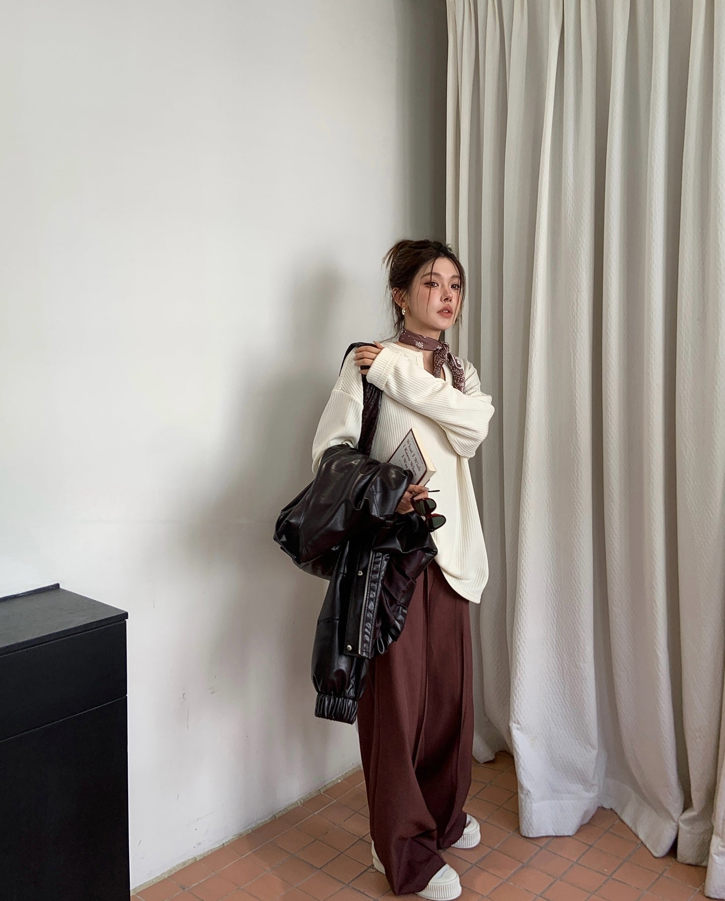 Loose Fit Ribbed U-Neck Drop Shoulder Long Sleeve Top