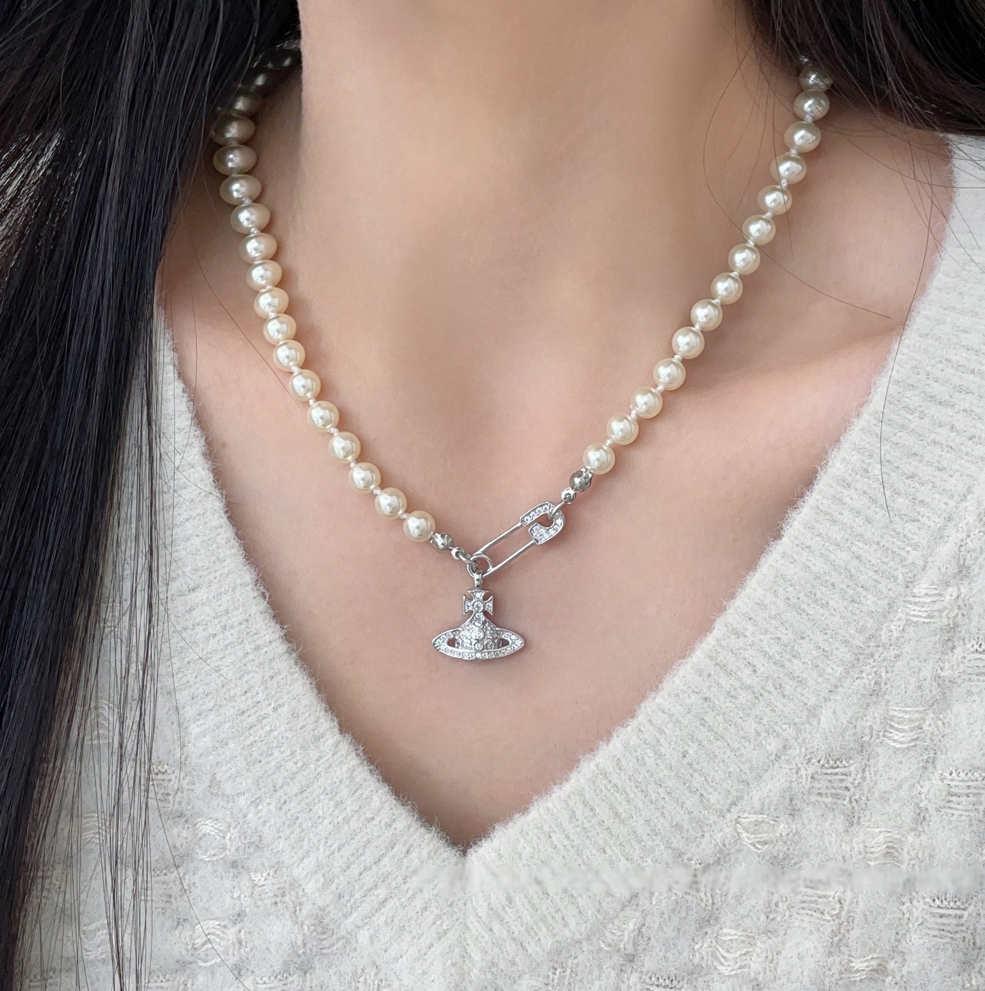 Vivienne Westwood-Inspired Saturn Brooch Rhinestone Necklace  