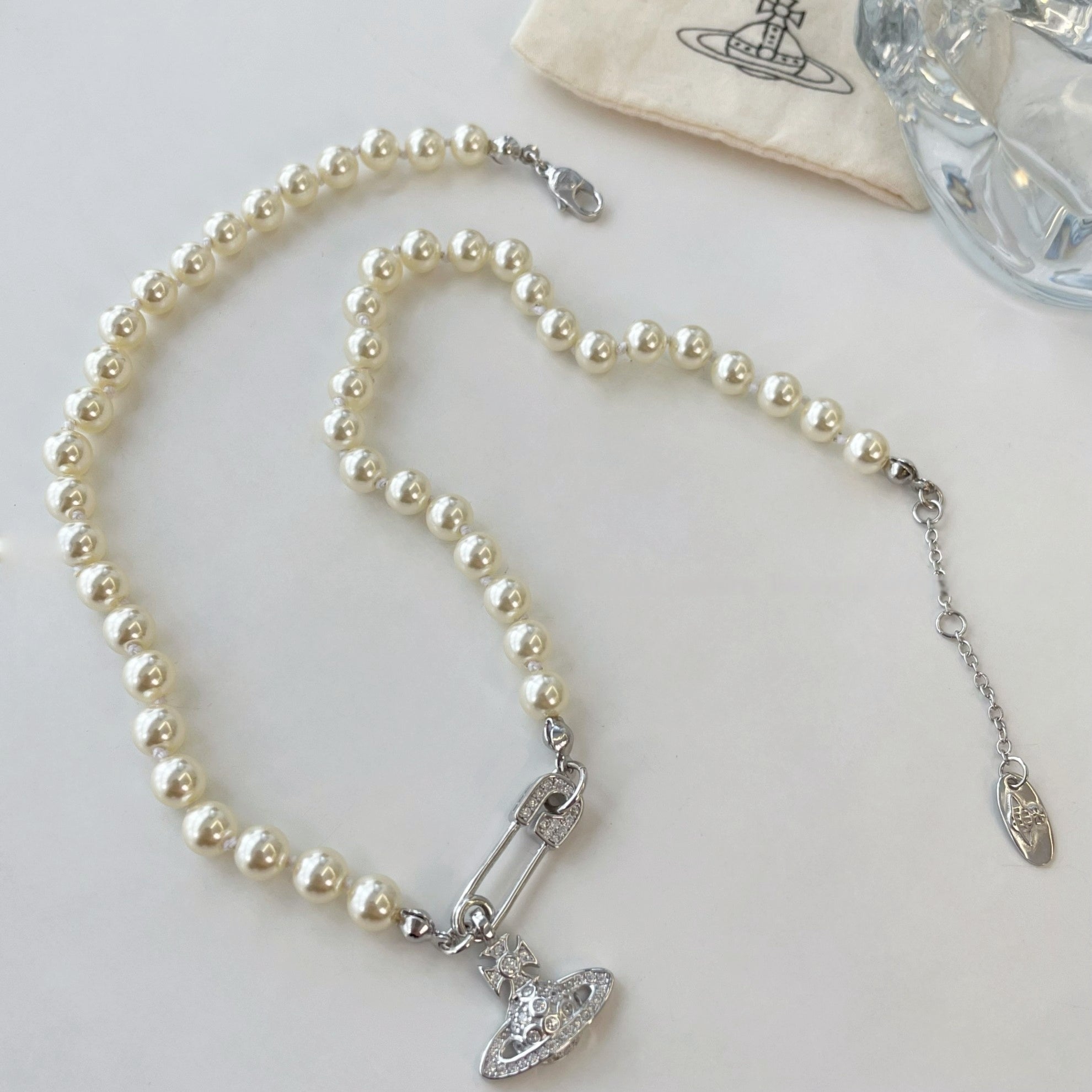Vivienne Westwood-Inspired Saturn Brooch Rhinestone Necklace  