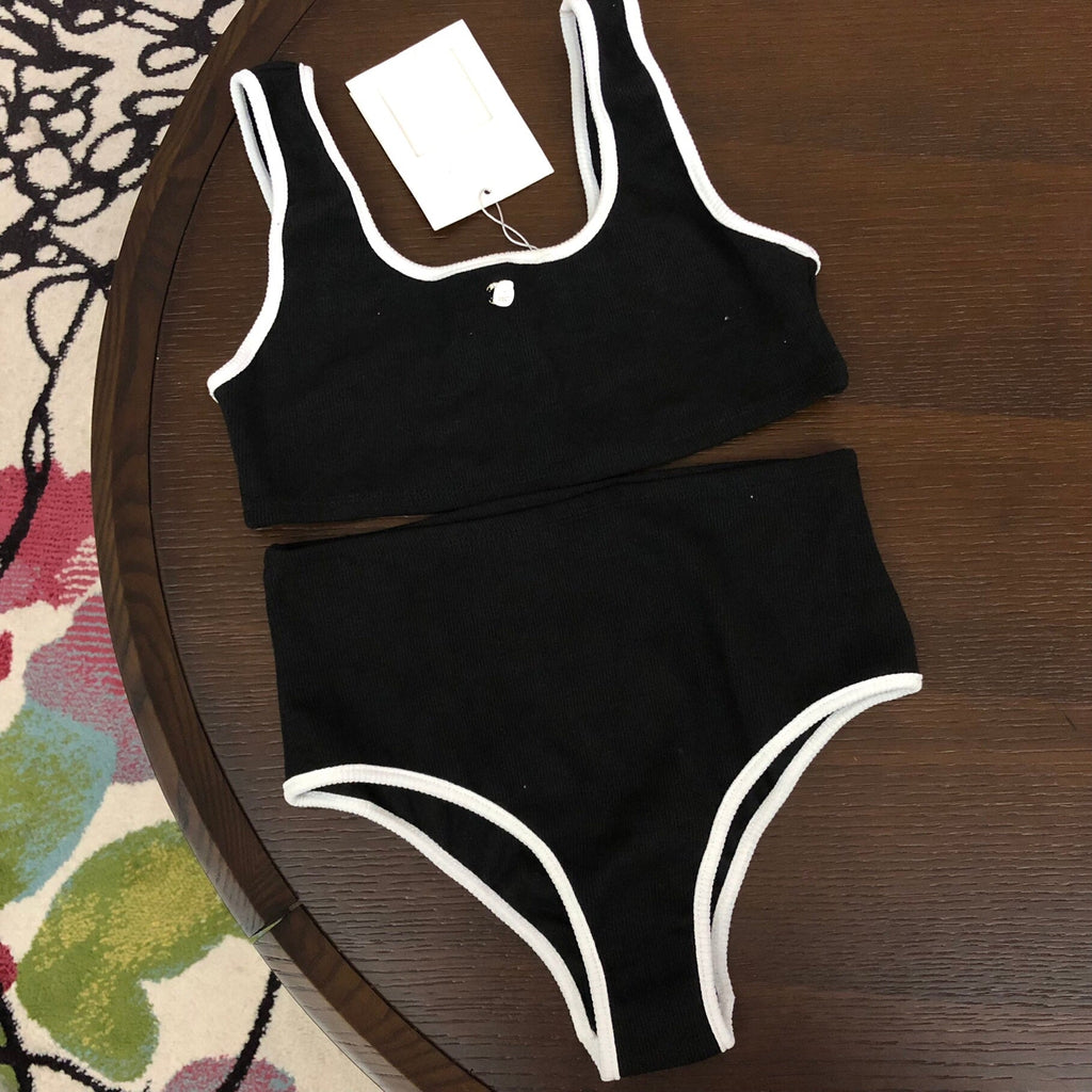 New Two-Piece  Swimsuit