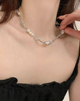 Irregularly Spliced Pearl Necklace for Collarbone