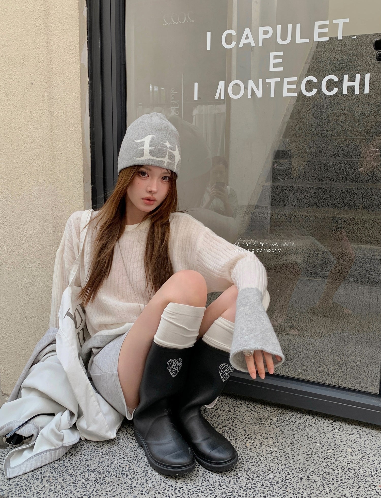 Color-Block Sleeve Ribbed Knit Top