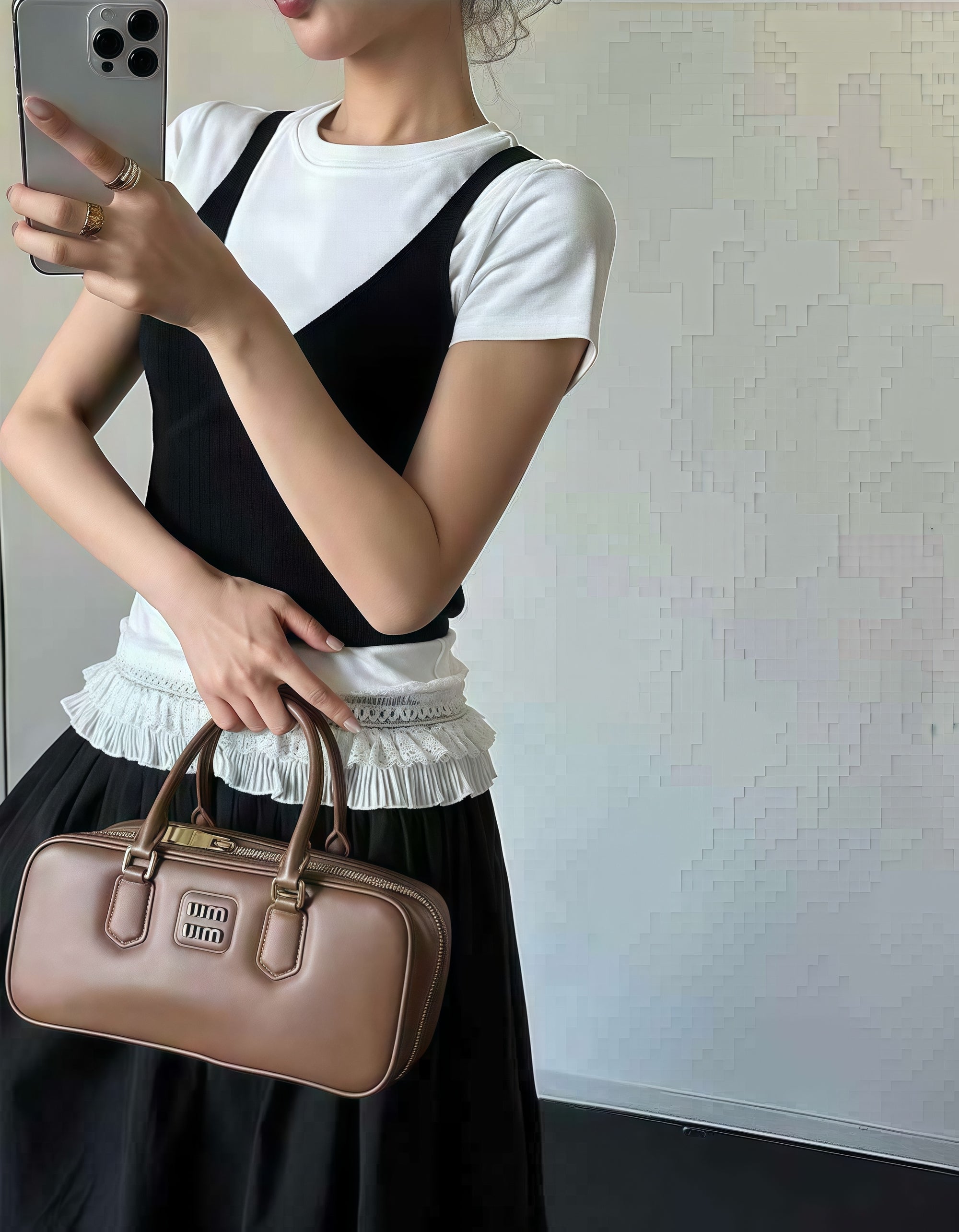 Japan EGG Lace Panel Shoulder Tee