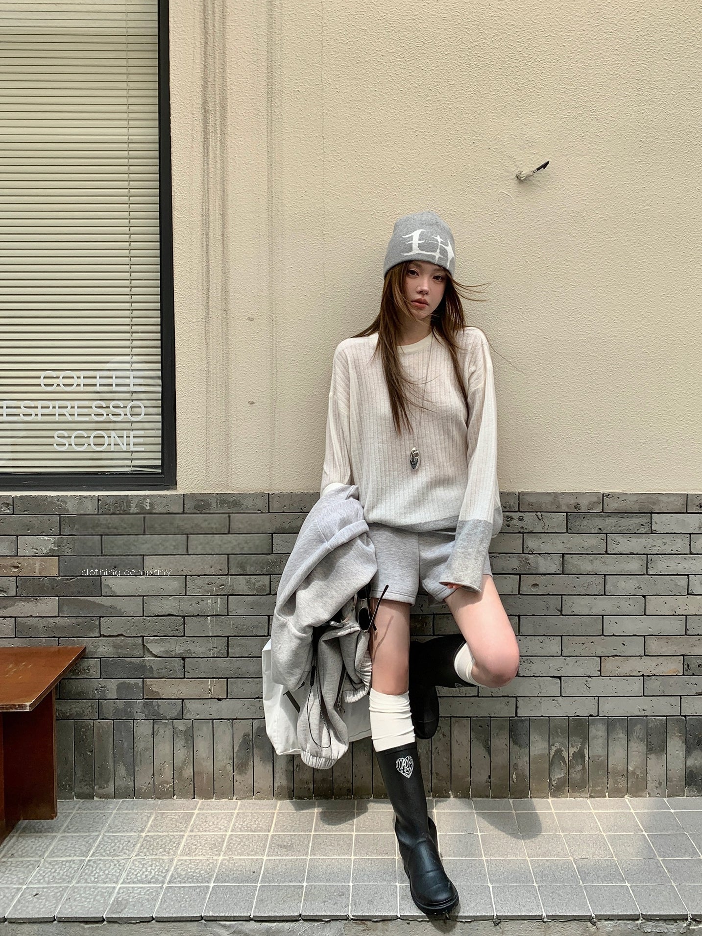 Color-Block Sleeve Ribbed Knit Top