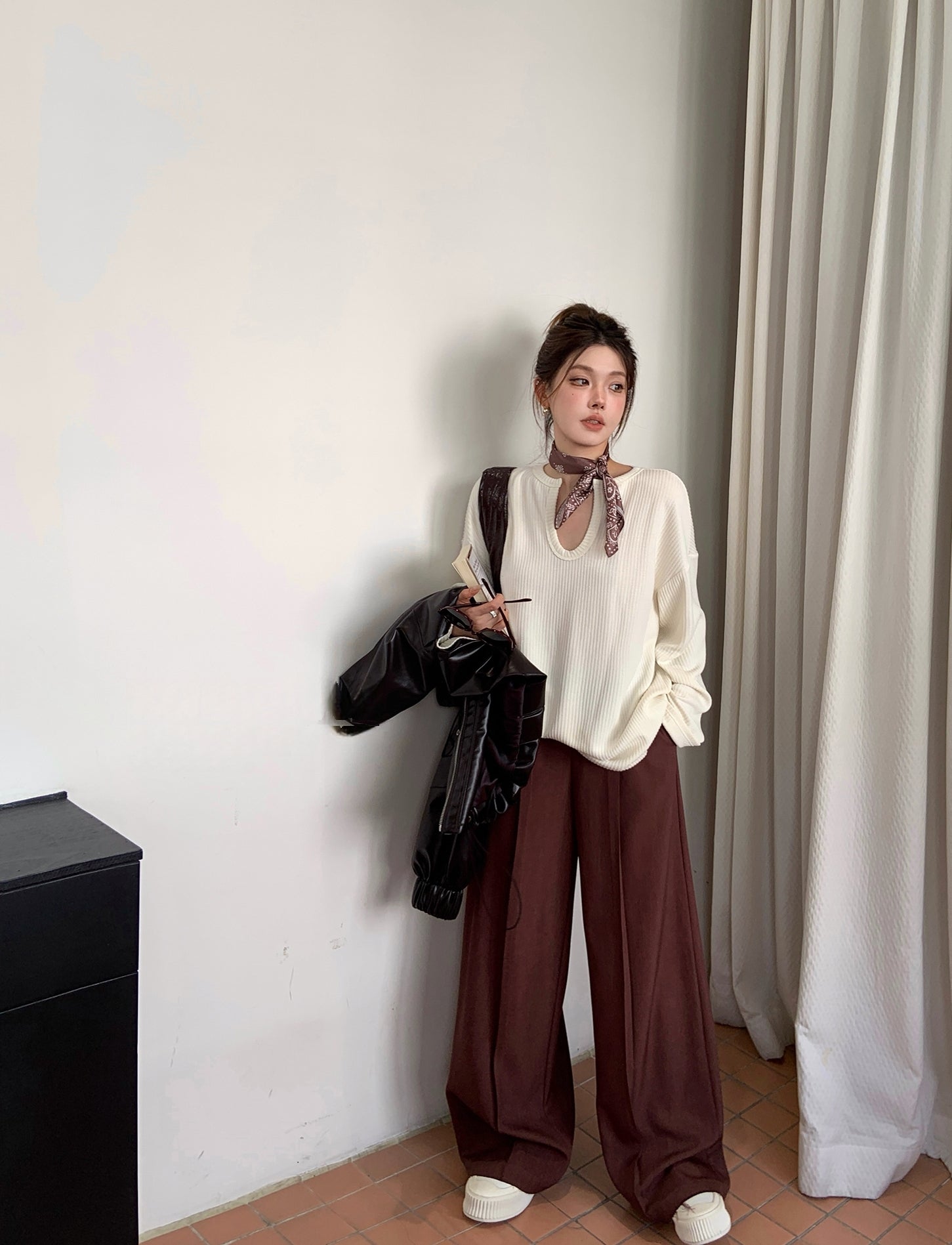 Loose Fit Ribbed U-Neck Drop Shoulder Long Sleeve Top