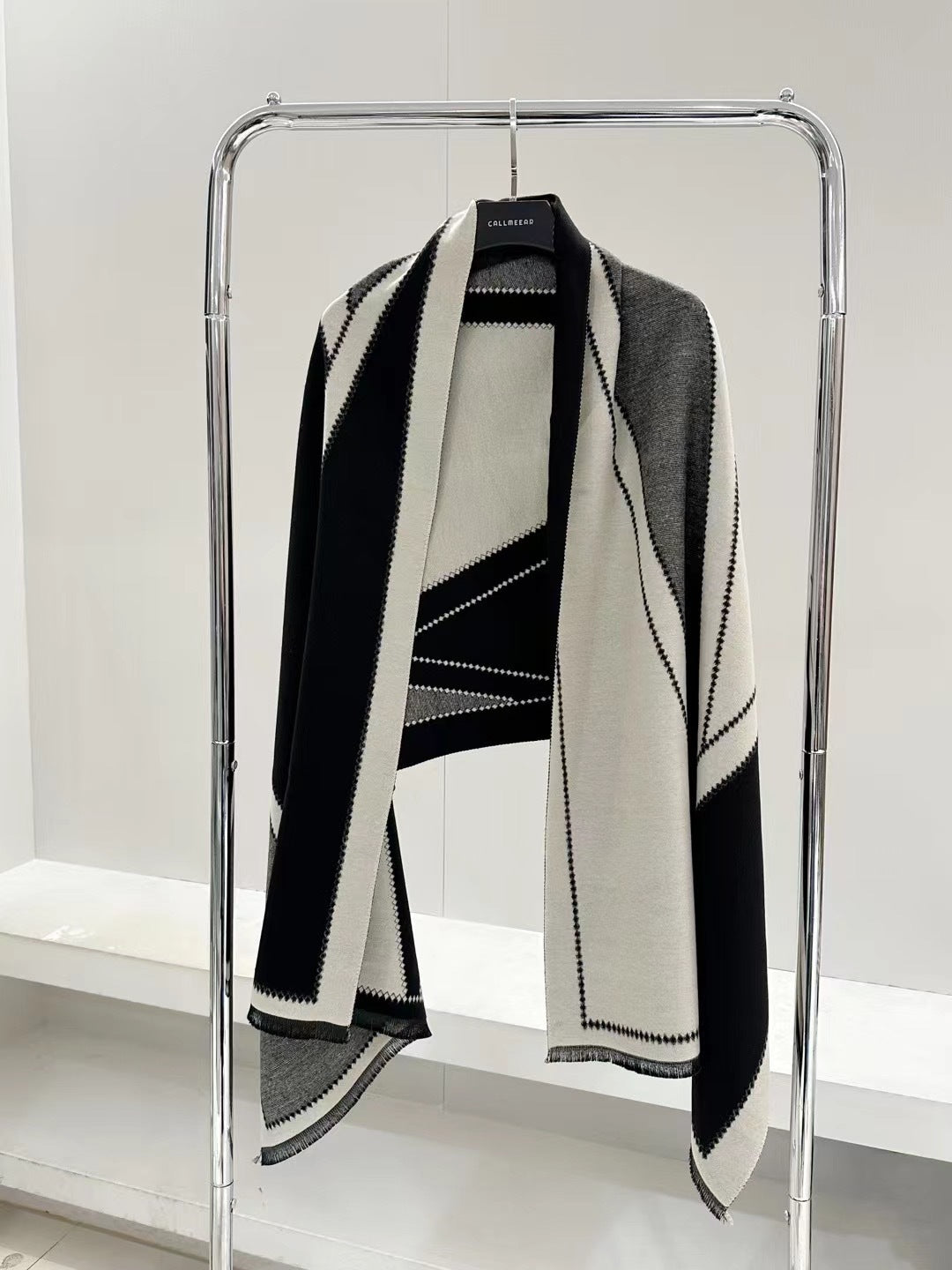 Double-sided Cashmere Geometric Pattern Oversized Scarf