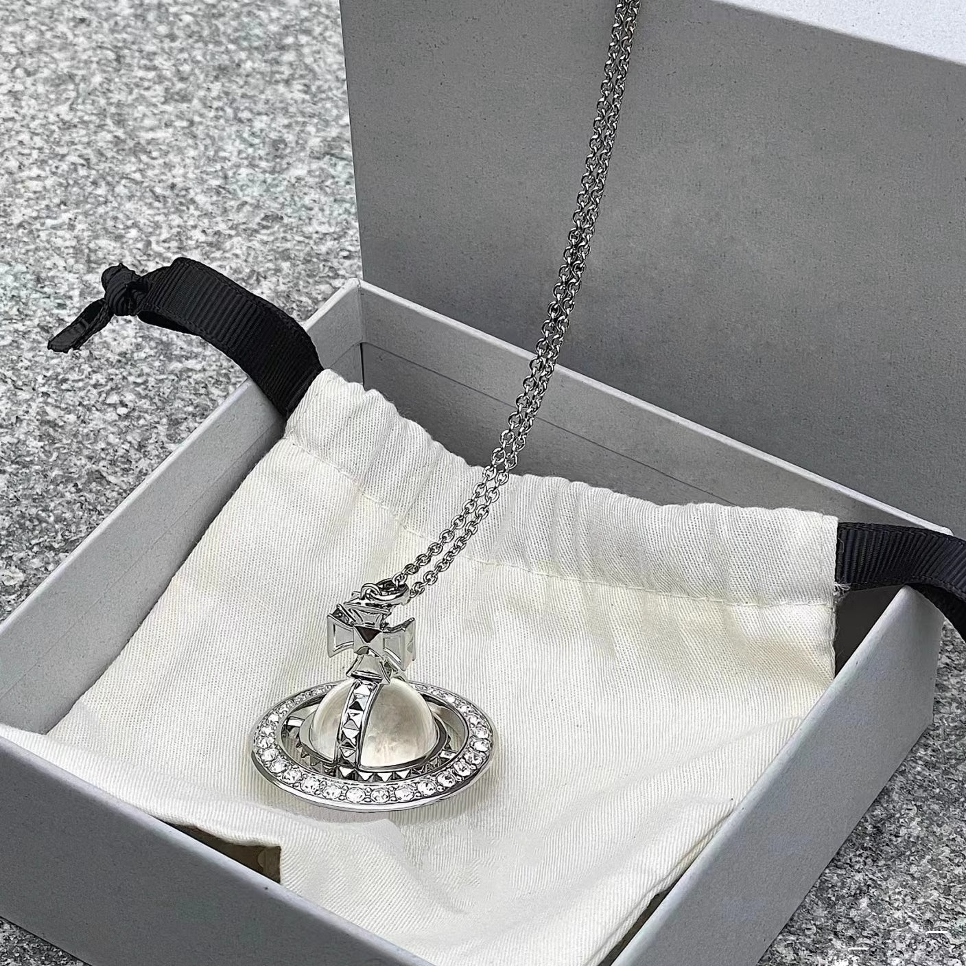 3D Saturn Necklace
