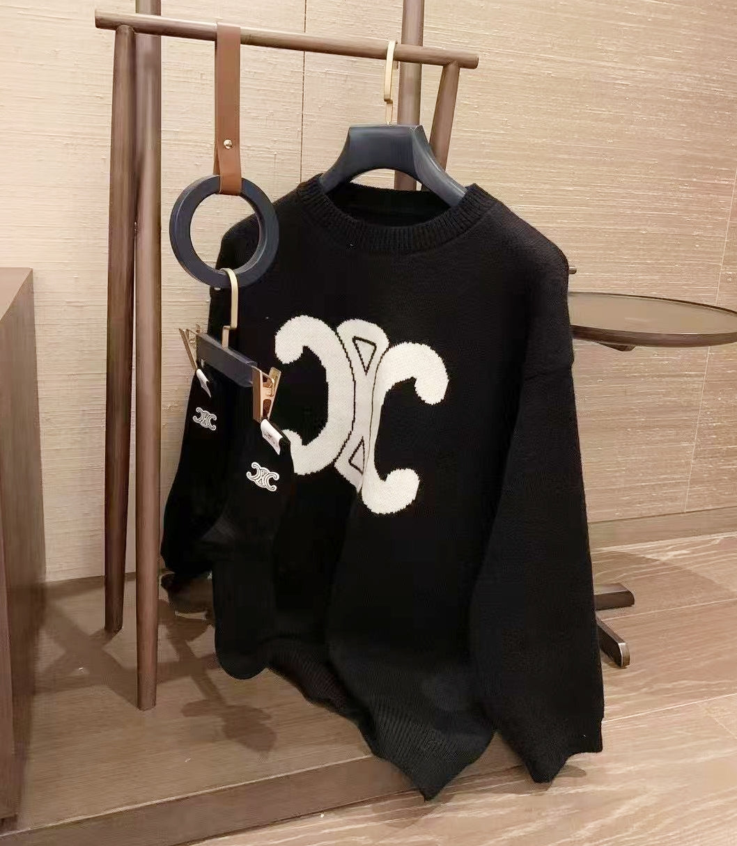 Thick Logo Sweater + Matching Socks Set