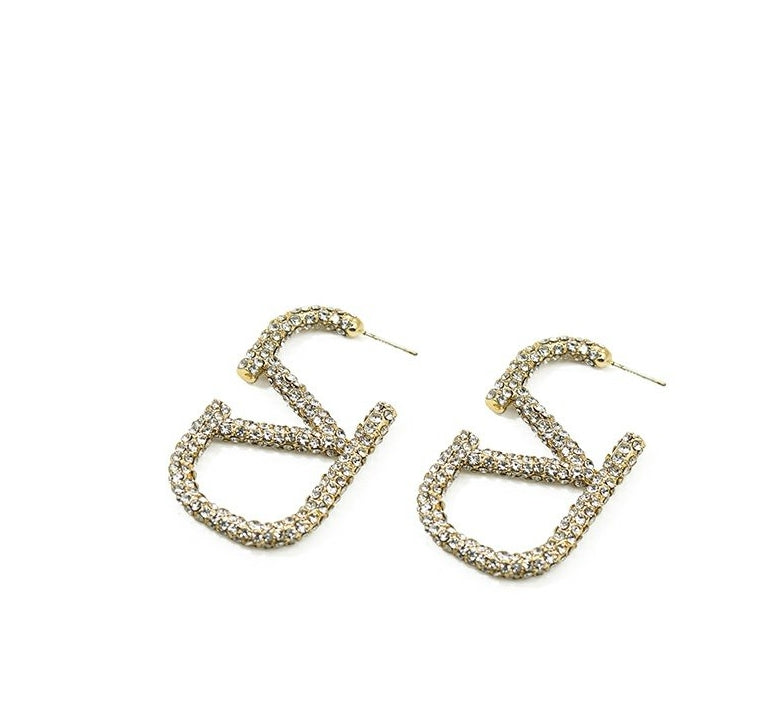 Luxurious Full Rhinestone V-Shaped Letter Earrings