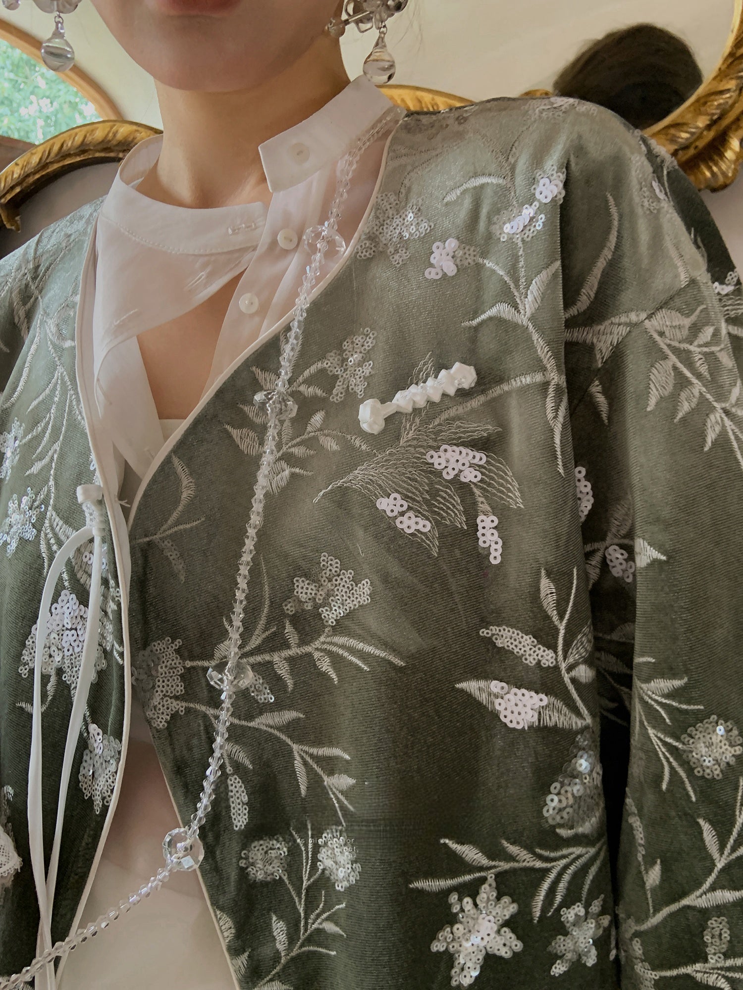New Chinese Style Floral Velvet Sequin Jacket