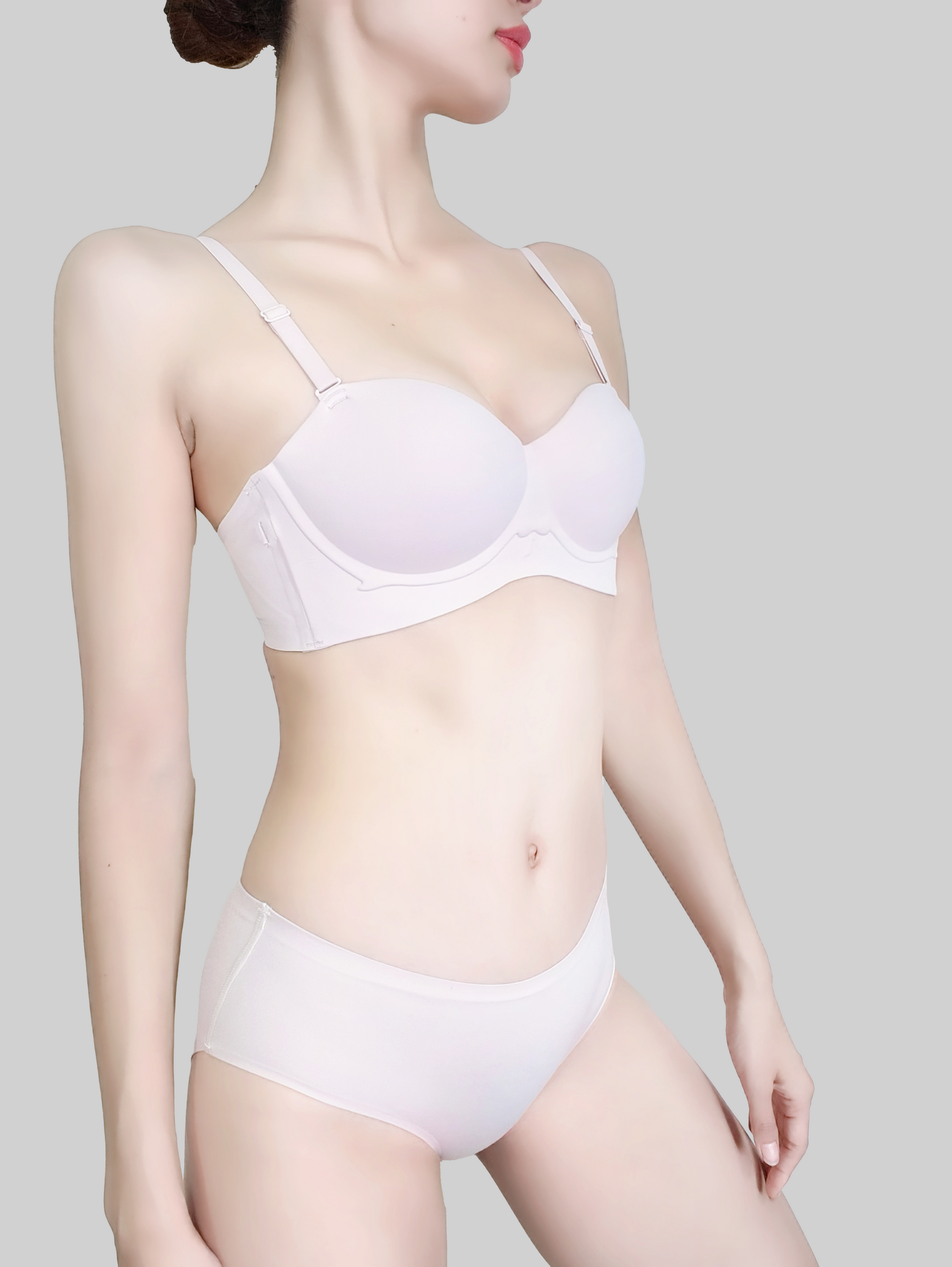One Piece, Two Ways: Strapless Bralette for Small Busts and Busty Beauties