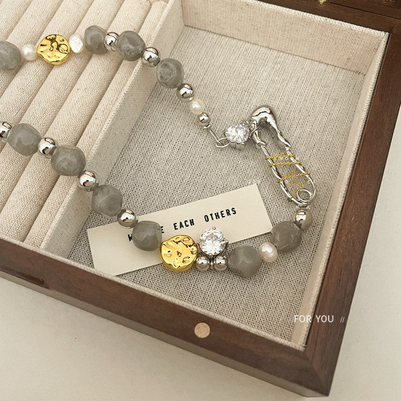 Faux Natural Stone Irregular Design Collarbone Necklace