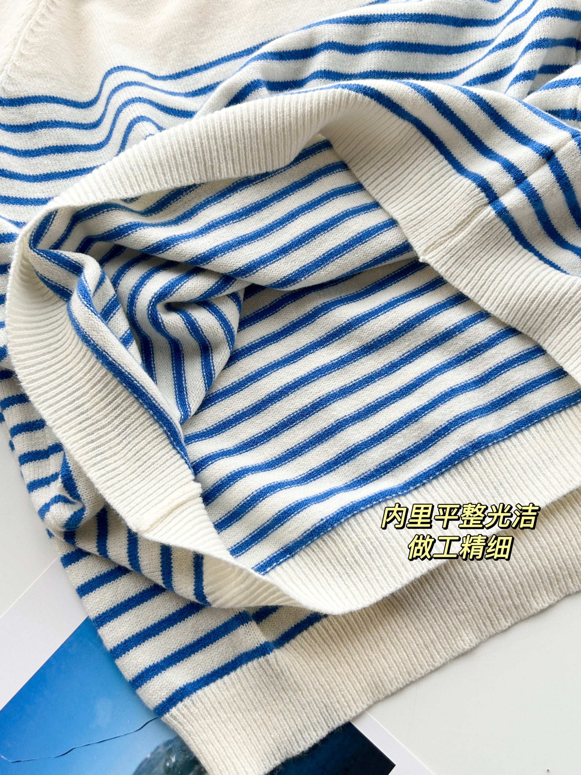 Korean-Style 450g Ultra-Soft Navy Sweater