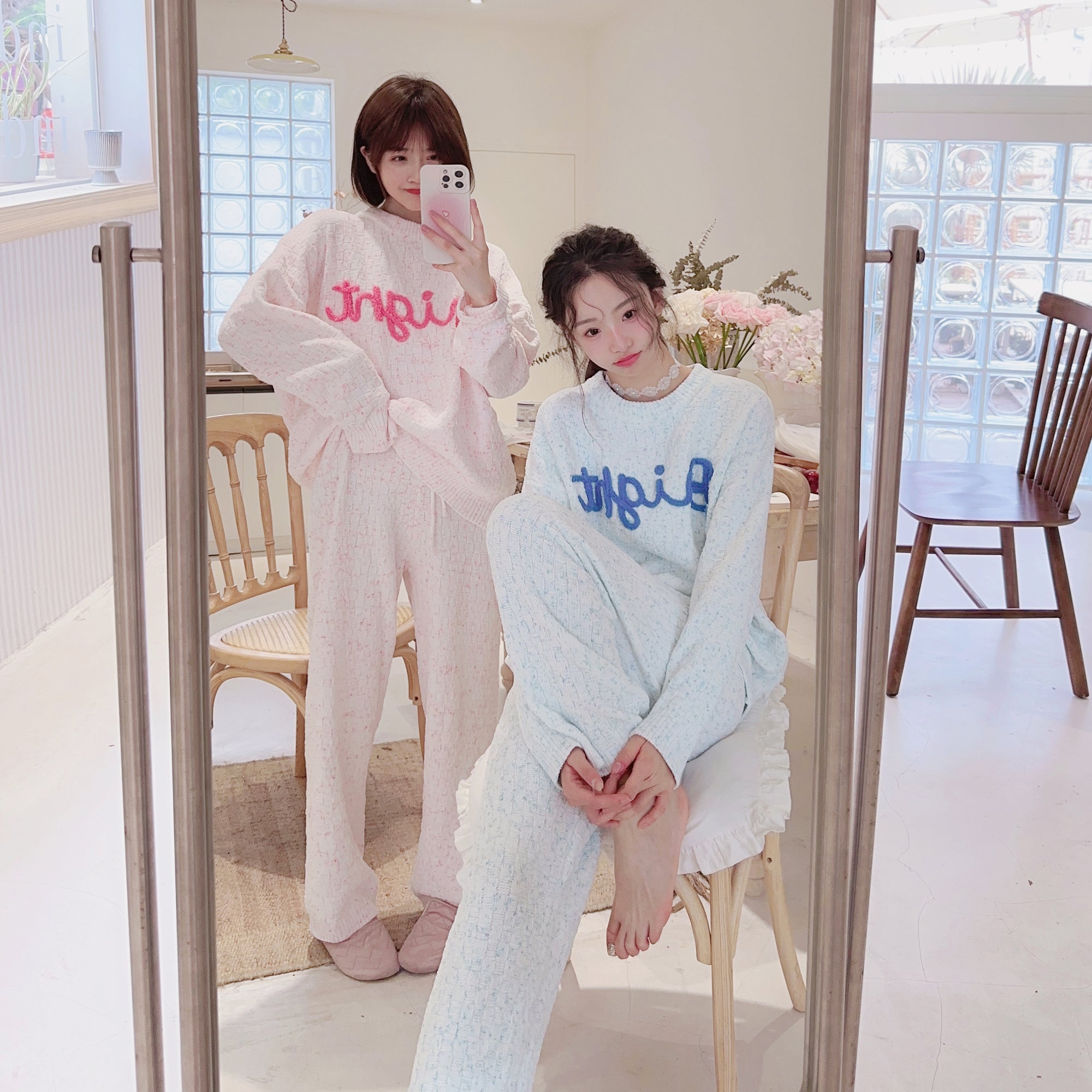 Upgrade Version of Chenille Thickened Coral Fleece Pajamas