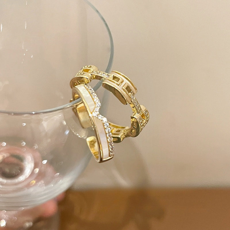 Light Luxury Zircon Shell Stackable Rings (Set of 2)