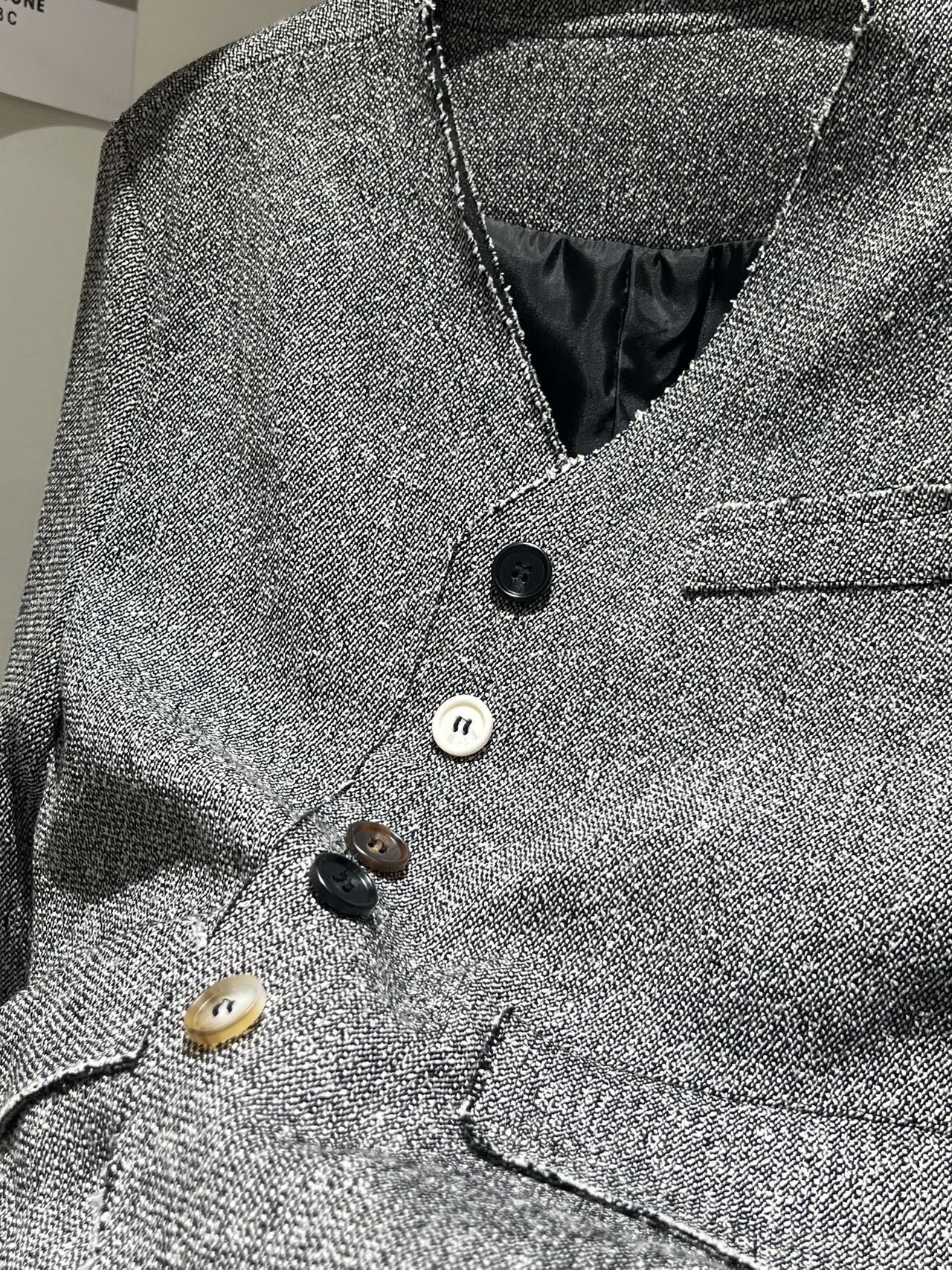 Elegant V-Neck Tweed Jacket with Raw Edges