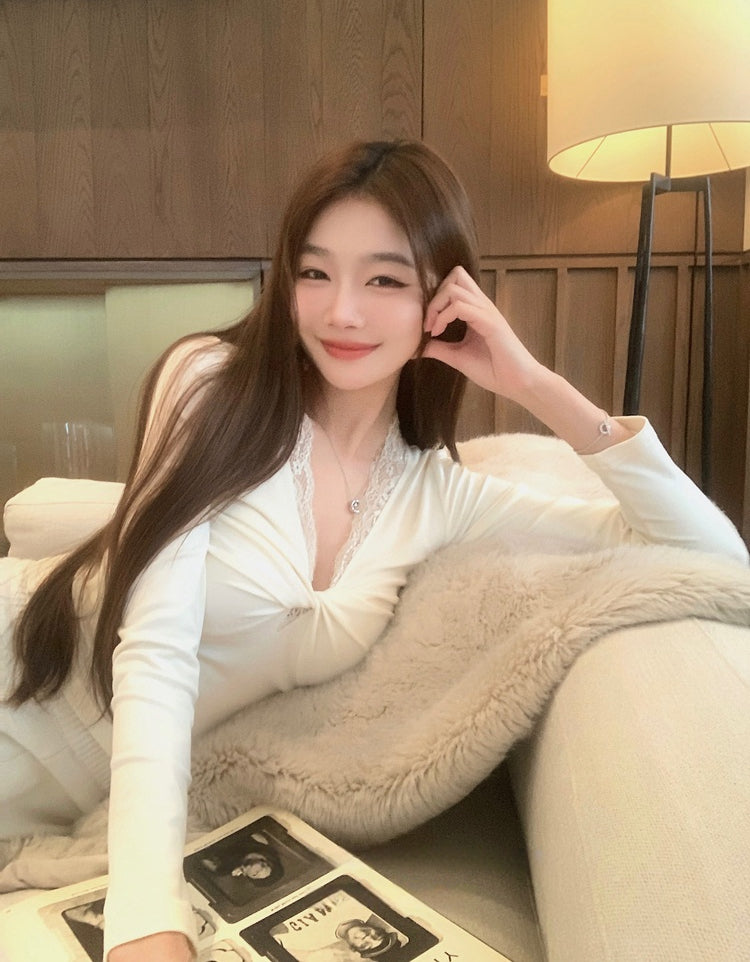 V-Neck Lace Spliced Pure Desire Knit Top