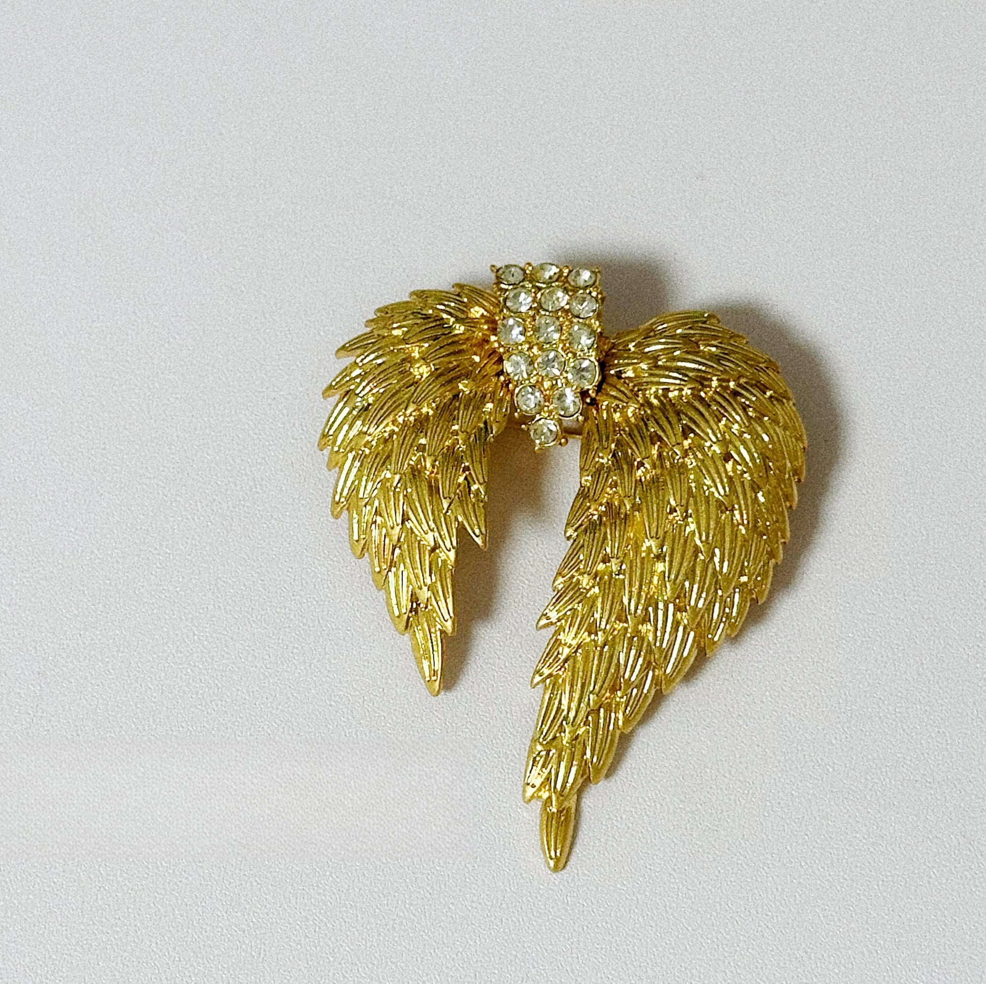 Vintage Retro Wing Brooch Pin