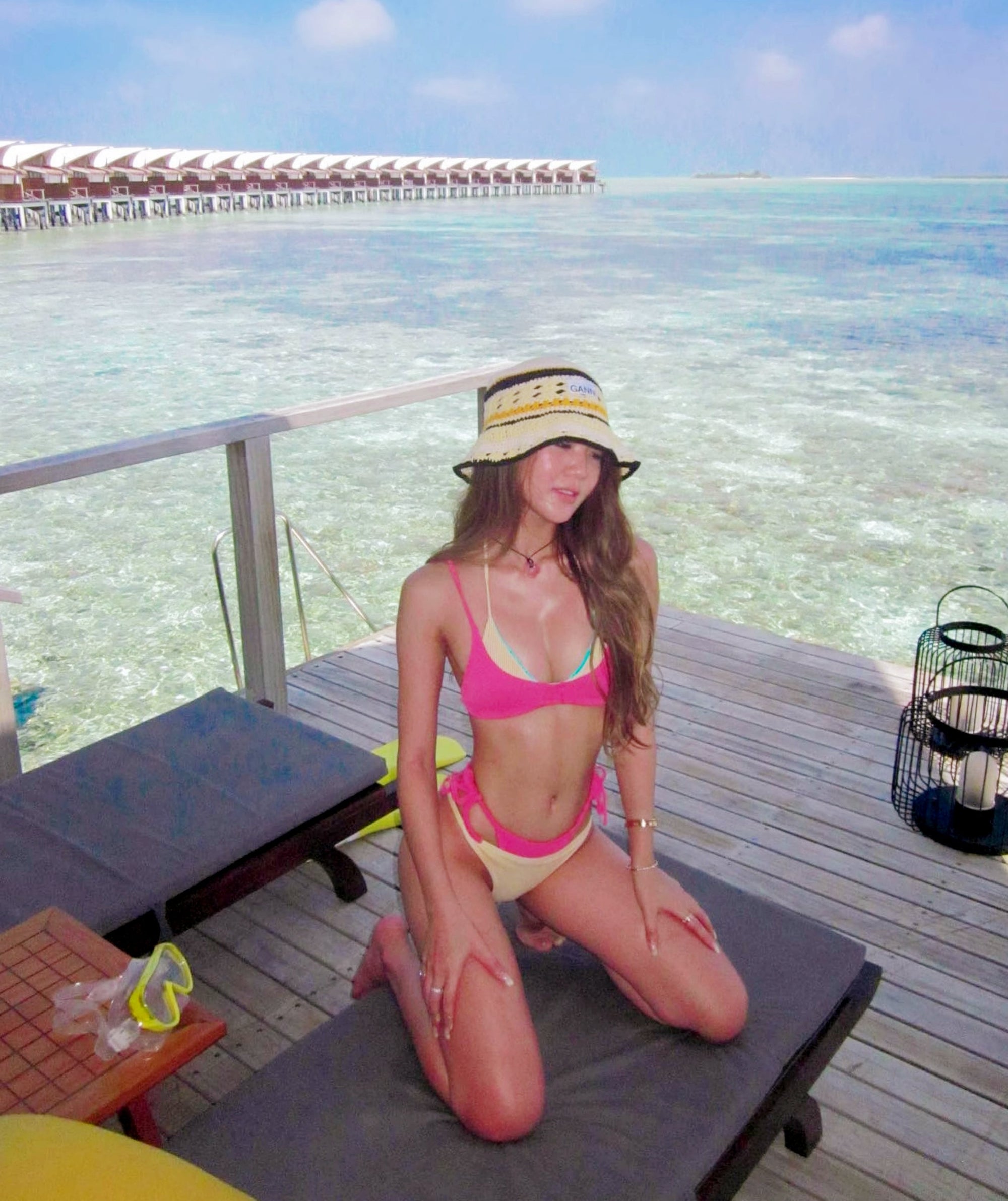 Thai-Style Instagram-Inspired Contrast Bikini 4-Piece Set