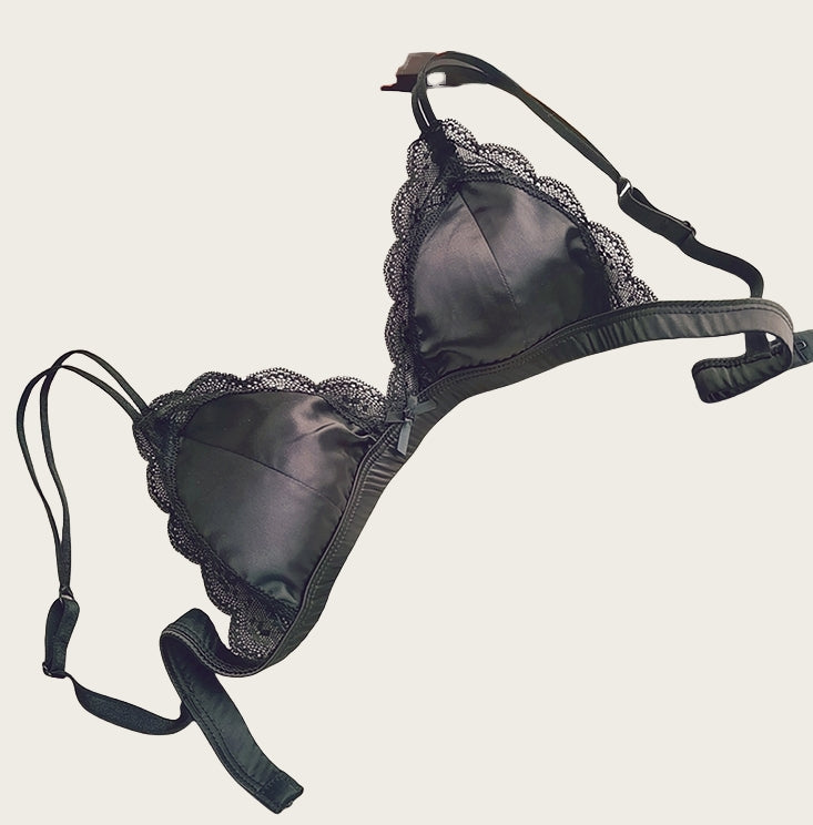 French Romantic Triangle Cup Bra