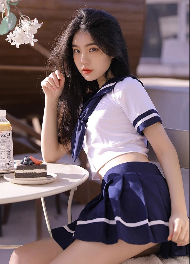 Japanese-Style School Uniform Set (Includes Student Socks)