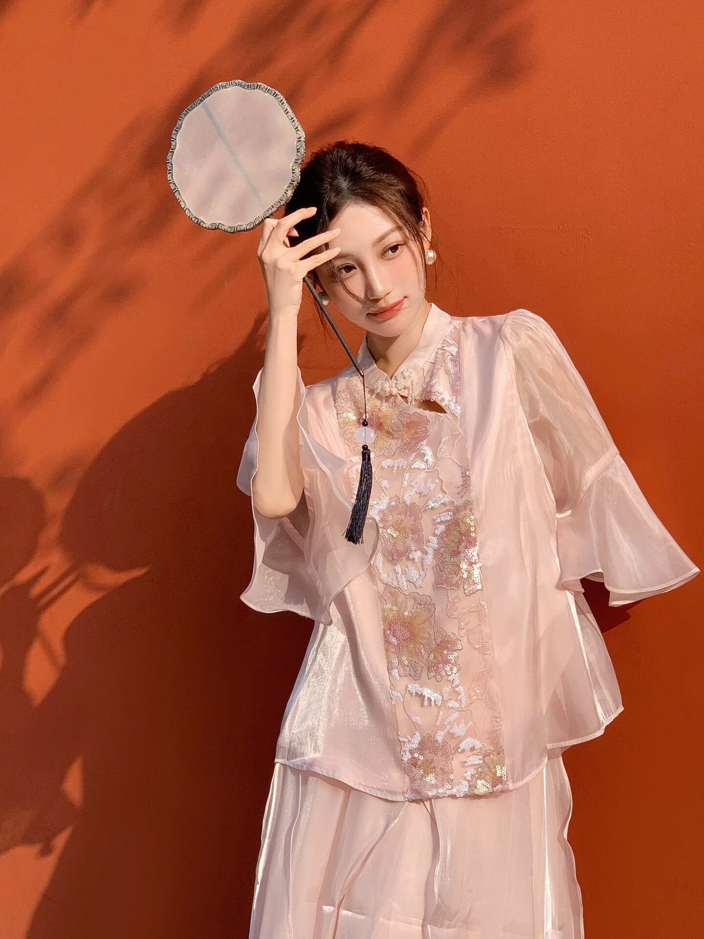 New Chinese-Style Elegant Embroidered Pearl Shine Set