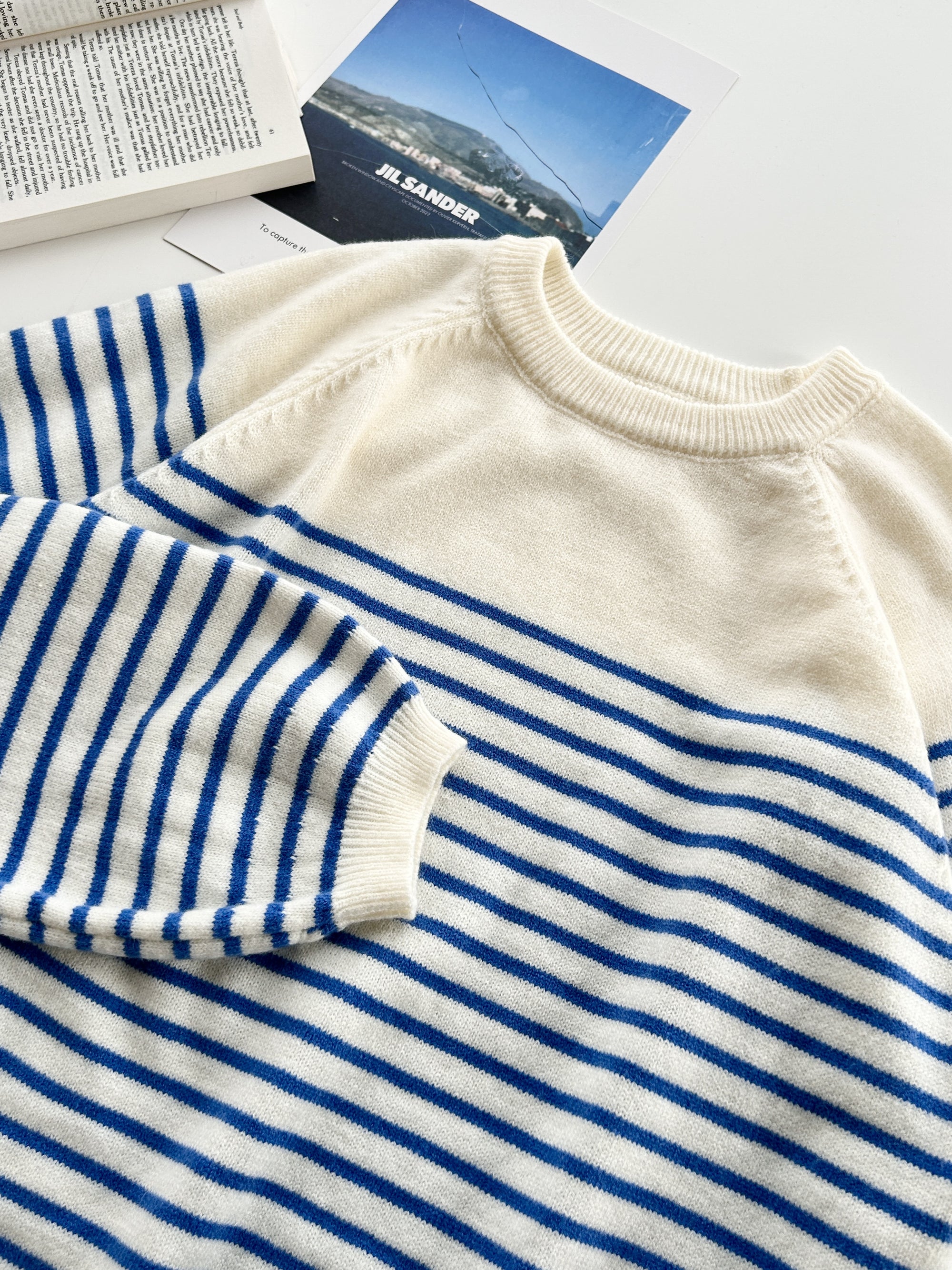 Korean-Style 450g Ultra-Soft Navy Sweater