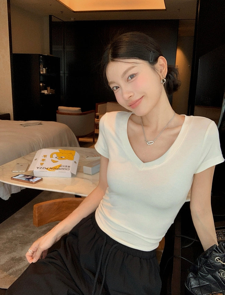 Slim-Fit V-Neck Pure Cotton Short Sleeve TEE