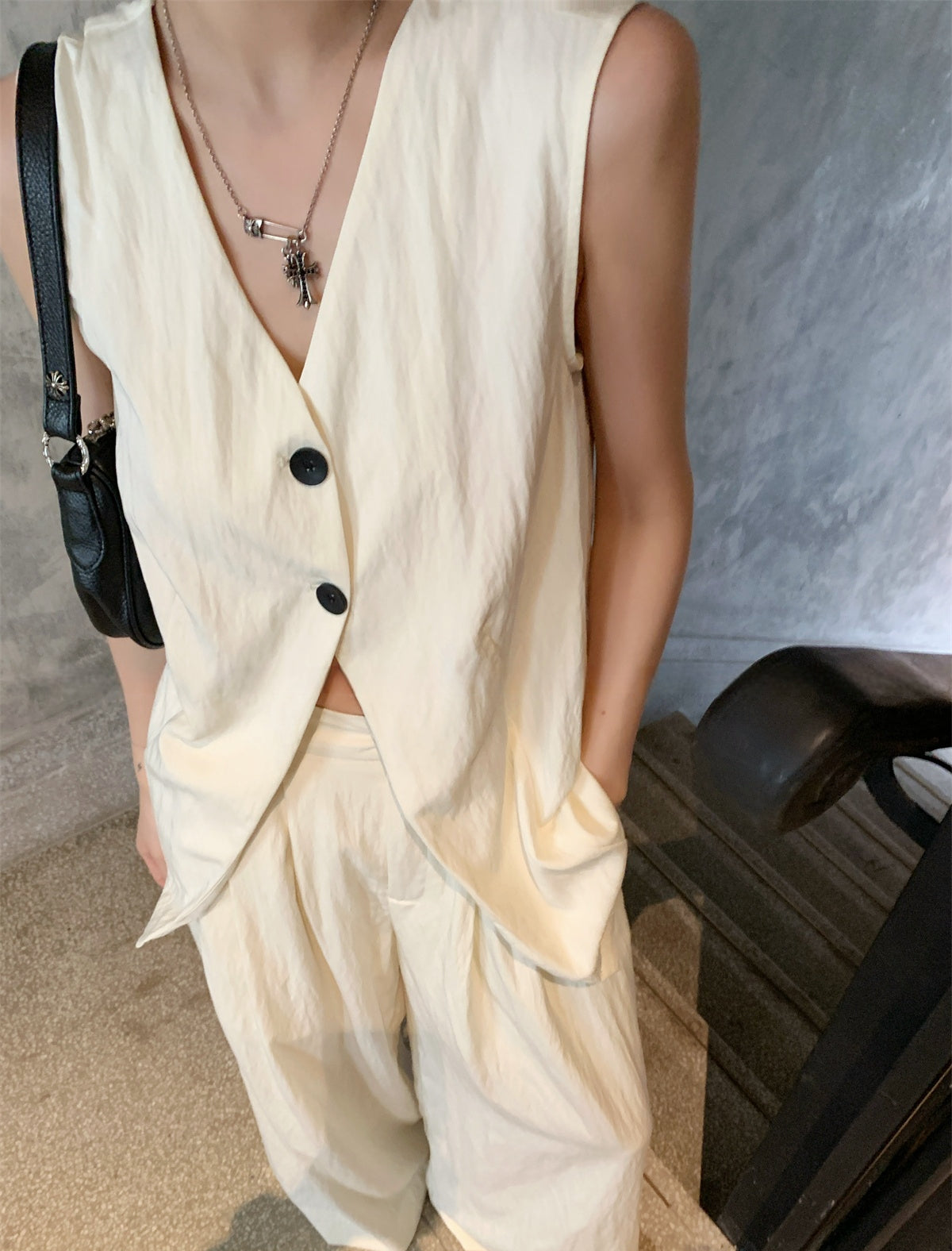 Minimalist Old Money Style Loose Vest