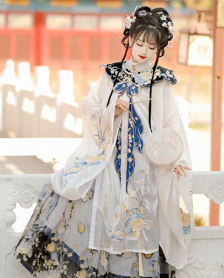 The Most Beautiful and Exquisitely Crafted Hanfu on the Internet