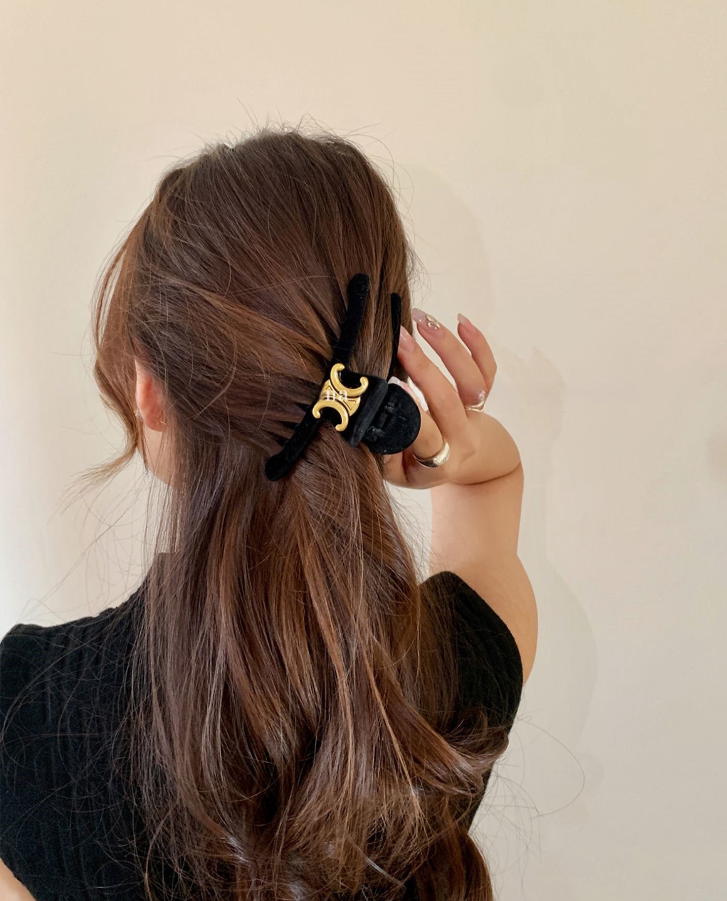 Velvet Vintage Hair Clip