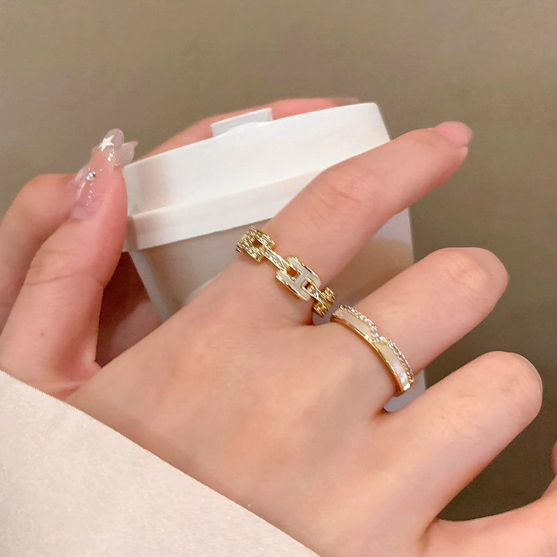 Light Luxury Zircon Shell Stackable Rings (Set of 2)