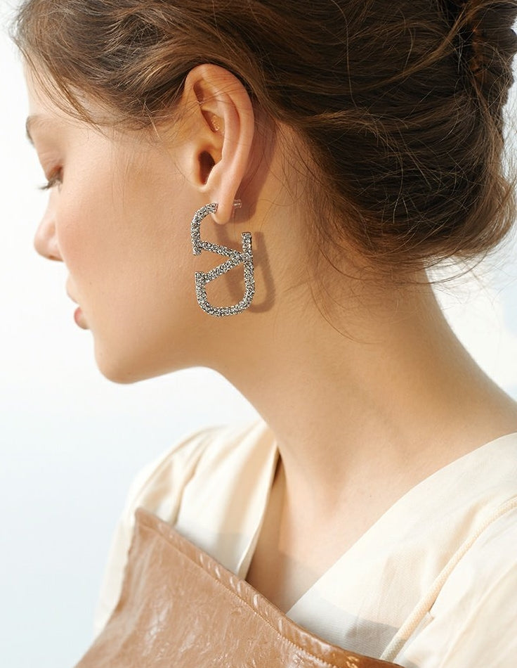 Luxurious Full Rhinestone V-Shaped Letter Earrings