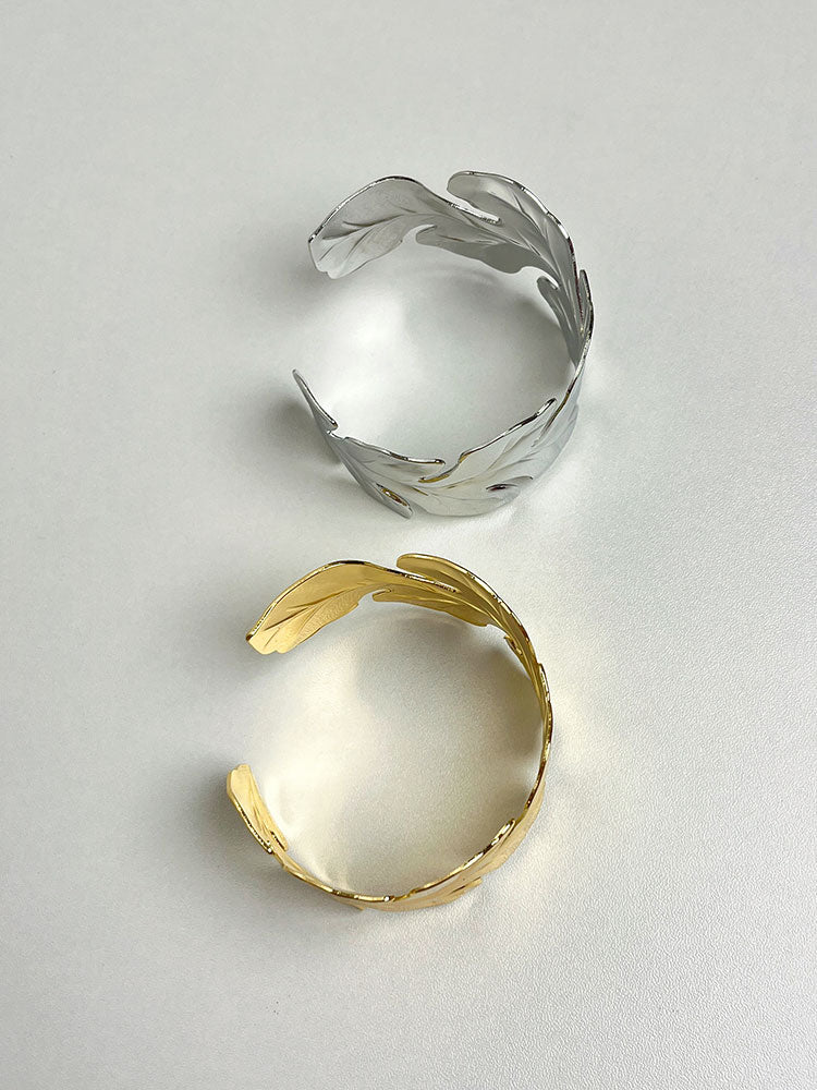 Luxe Leaf Open Bangle Bracelet